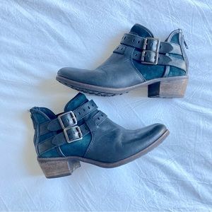 UGG Patsy Black Leather & Suede Double Buckle Sherpa Lined Ankle Boots Size 7.5